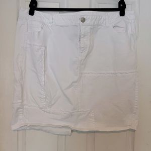 Lame Bryant White Denim Skirt with Distressed Trimming